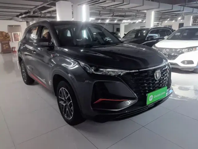 Changan CS75 Plus — Фото автомобиля 3