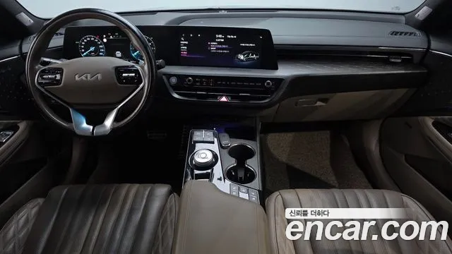 Kia K8 Hybrid — Фото автомобиля 10
