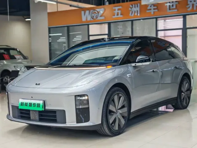 Li Auto i6 — Фото автомобиля 3