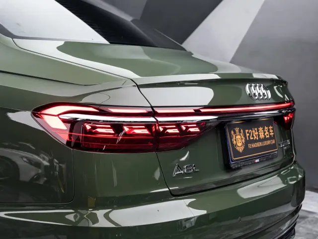 Audi A8 — Фото автомобиля 15