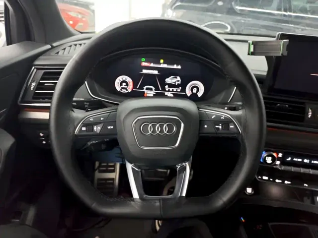 Audi Q5L — Фото автомобиля 10