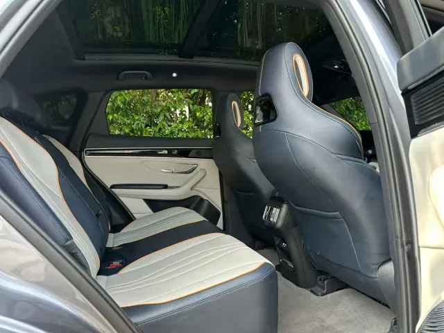 BYD Song PLUS PHEV 2023 Champion Edition DM-i 110KM Flagship — Фото автомобиля 5