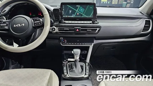 Kia Seltos — Фото автомобиля 13