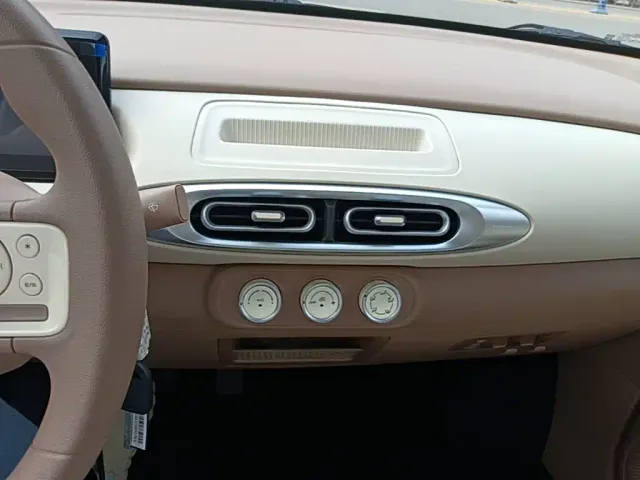 Wuling Hongguang Mini EV — Фото автомобиля 12