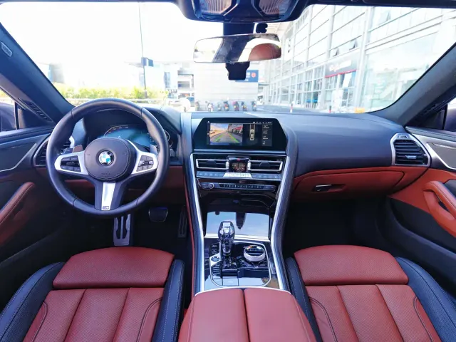BMW 8 Series — Фото автомобиля 7