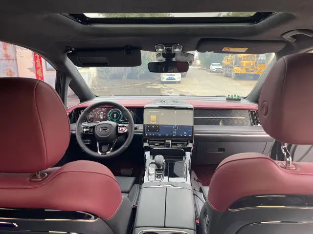 GAC Trumpchi M8 — Фото автомобиля 4