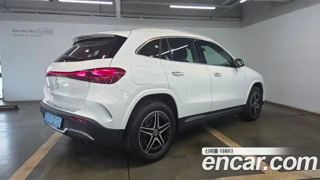 Mercedes-Benz EQA — Фото автомобиля 4