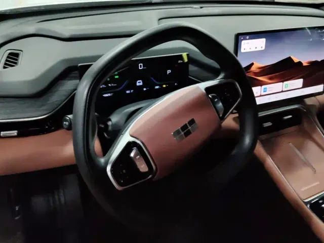Geely Galaxy L6 — Фото автомобиля 15