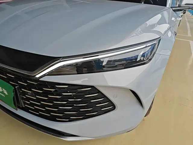 BYD Qin L — Фото автомобиля 23