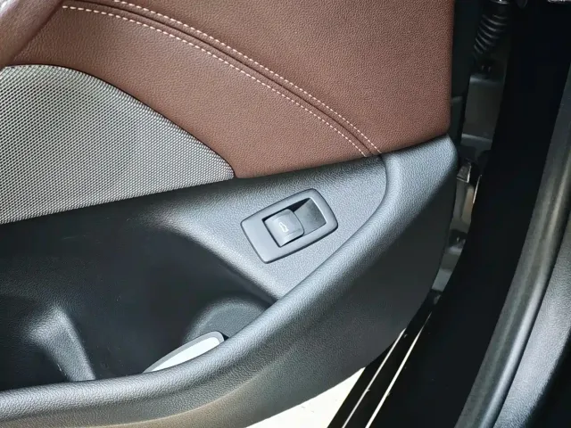 BMW 5 Series — Фото автомобиля 30