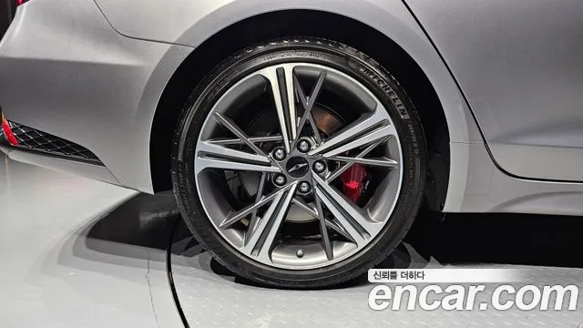 Genesis G70 New — Фото автомобиля 5