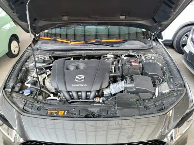 Mazda Axela — Фото автомобиля 19