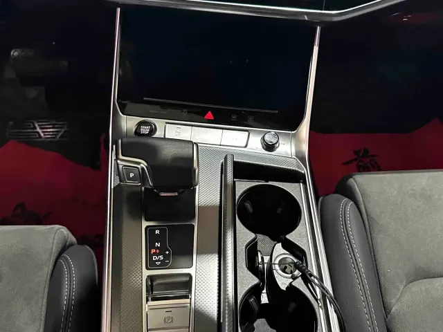 Audi A6L — Фото автомобиля 11