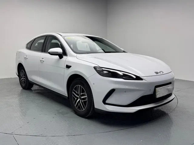 BYD Seal 05 DM-i — Фото автомобиля 2