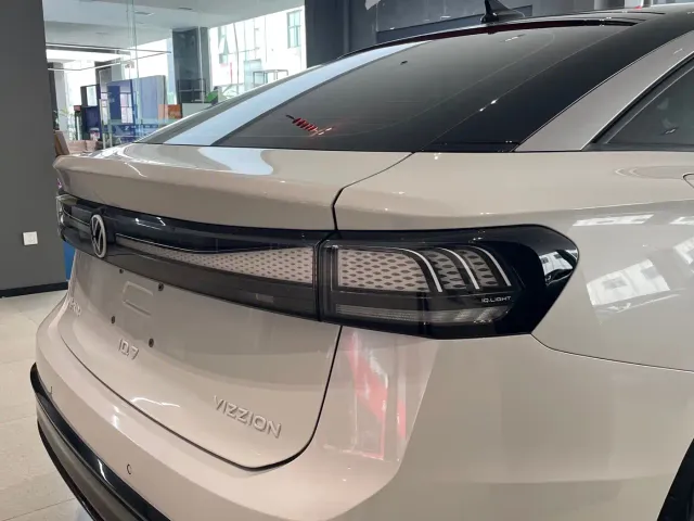 Volkswagen ID.7 Vizzion — Фото автомобиля 22