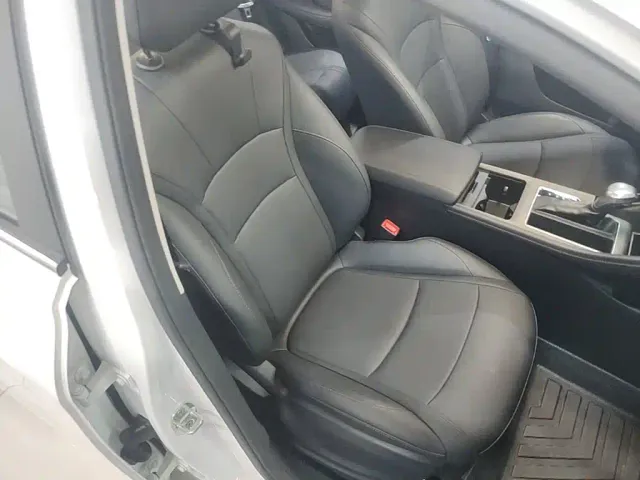 Roewe i5 — Фото автомобиля 24