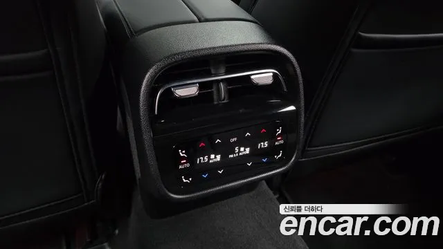 Mercedes-Benz E-Class — Фото автомобиля 8