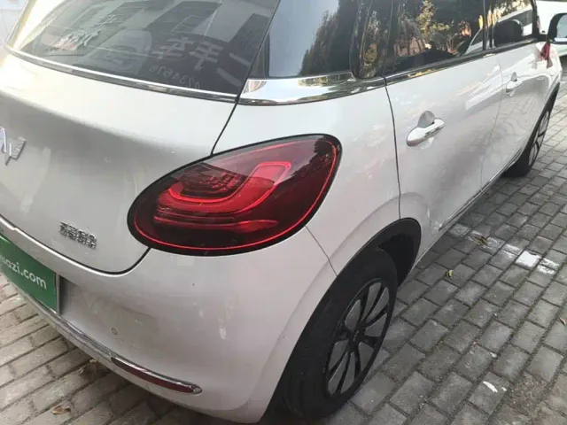 Wuling Bingo — Фото автомобиля 7