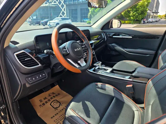 Kia Seltos — Фото автомобиля 7