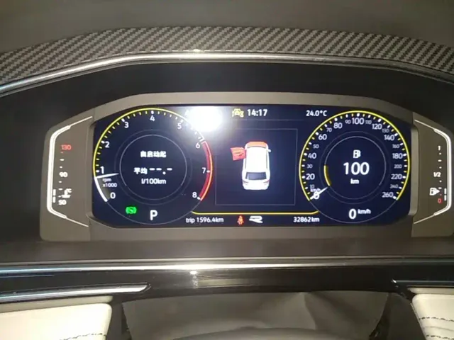 Volkswagen Tiguan L — Фото автомобиля 11