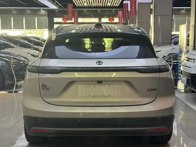 Nio ES6 — Фото автомобиля 11