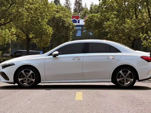 Mercedes-Benz A-Class — Фото автомобиля 8