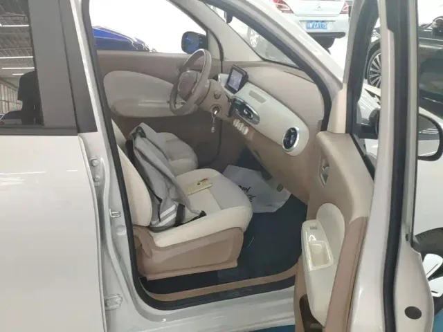 Wuling Hongguang Mini EV — Фото автомобиля 24