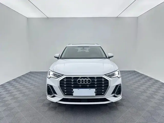 Audi Q3 — Фото автомобиля 2
