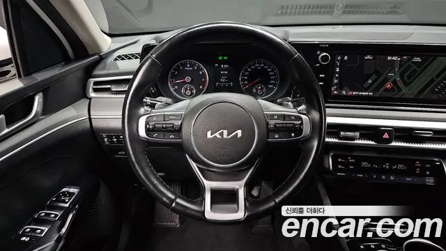 Kia K5 Generation 3 — Фото автомобиля 18