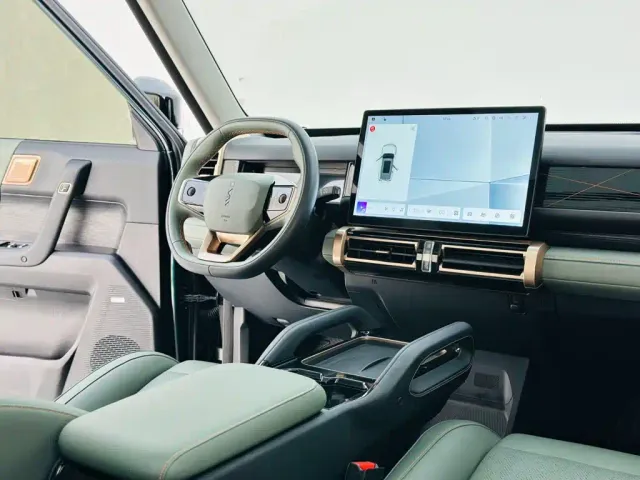 iCAR 03 — Фото автомобиля 16