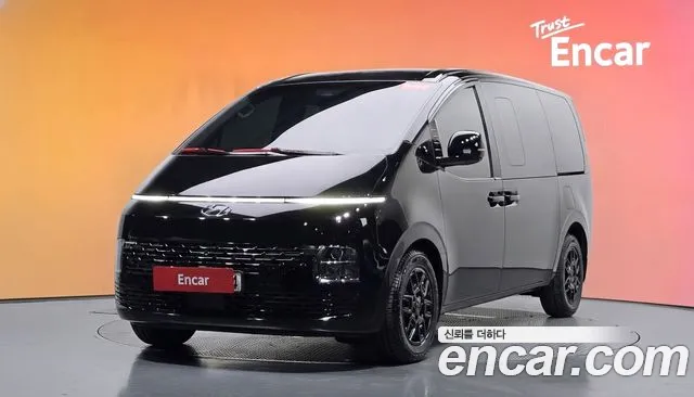 Фотография автомобиля — Hyundai Staria