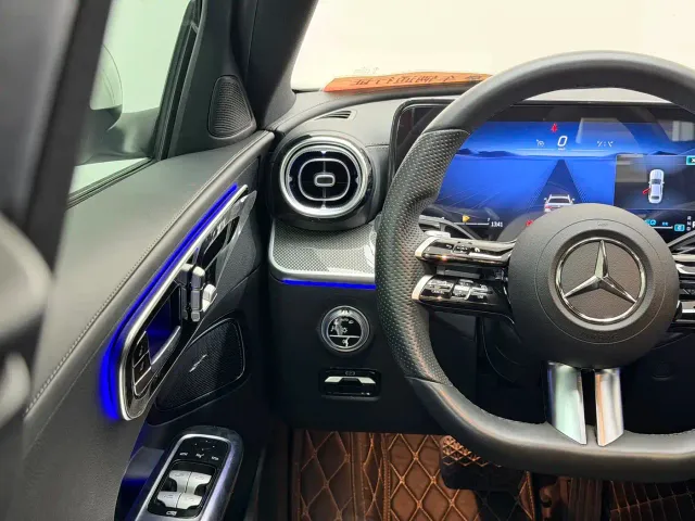 Mercedes-Benz C-Class — Фото автомобиля 11