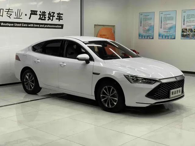 BYD Qin PLUS — Фото автомобиля 3