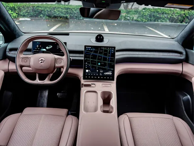 Nio EC6 — Фото автомобиля 14