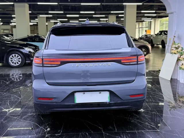 Leapmotor C11 — Фото автомобиля 20