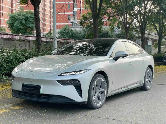 Фотография автомобиля — Dongfeng eπ 007
