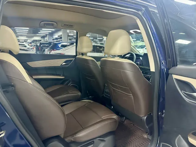 BYD Song MAX — Фото автомобиля 8