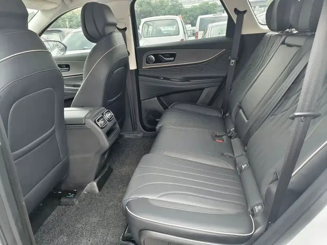 Chery Tiggo 9 — Фото автомобиля 4