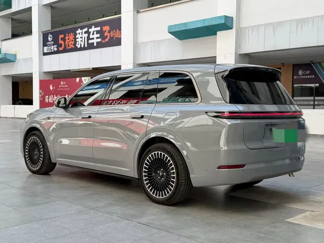 Li Auto L9 — Фото автомобиля 6