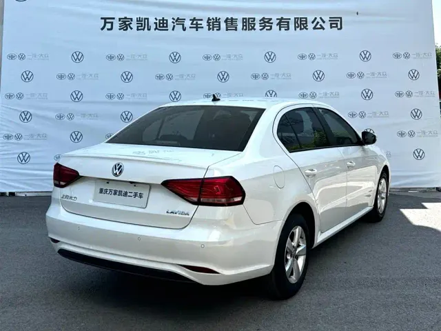 Volkswagen Lavida — Фото автомобиля 5