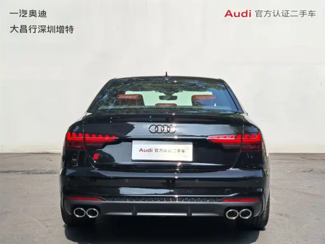 Audi S4 — Фото автомобиля 6