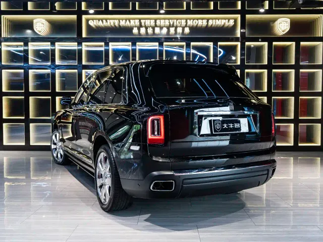 Rolls-Royce Cullinan — Фото автомобиля 4