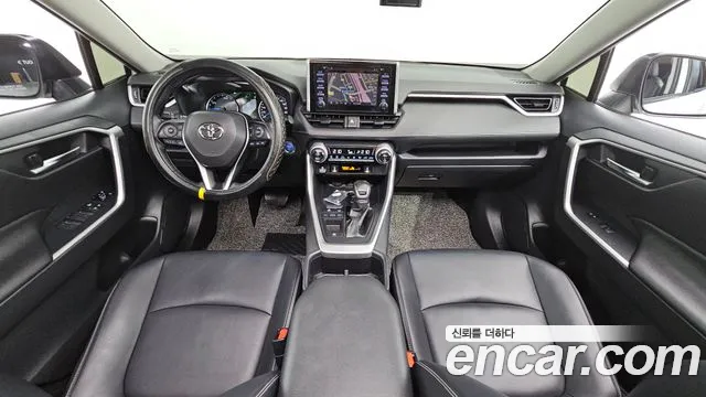 Toyota RAV4 — Фото автомобиля 7