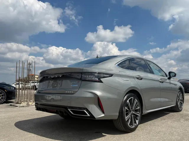Chery Arrizo 8 — Фото автомобиля 5