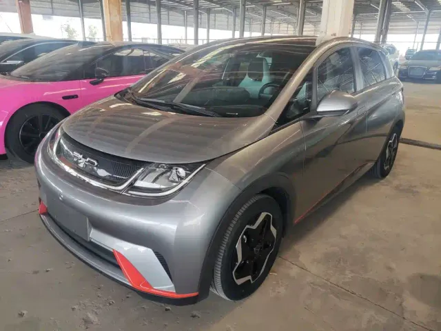 Фотография автомобиля — BYD Dolphin