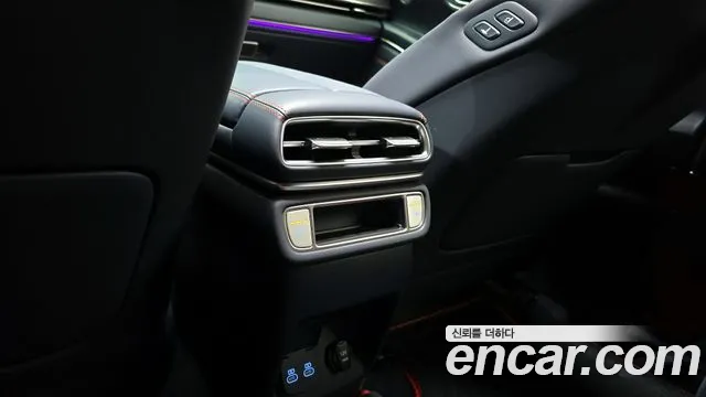 Genesis GV80 — Фото автомобиля 17