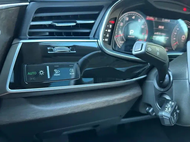 Audi Q7 — Фото автомобиля 16