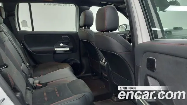 Mercedes-Benz EQB — Фото автомобиля 10