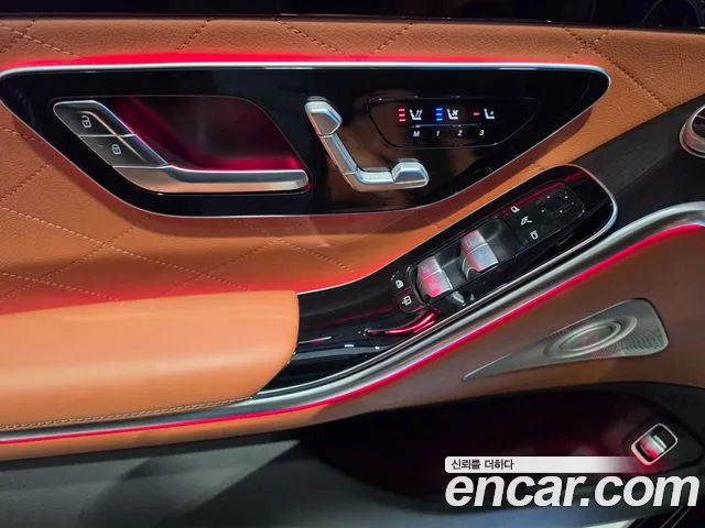 Mercedes-Benz S-Class — Фото автомобиля 12