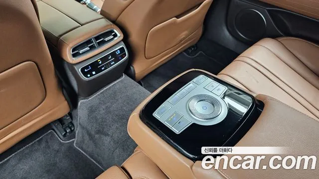 Genesis G80 Бензин 2.5 турбо AWD — Фото автомобиля 18